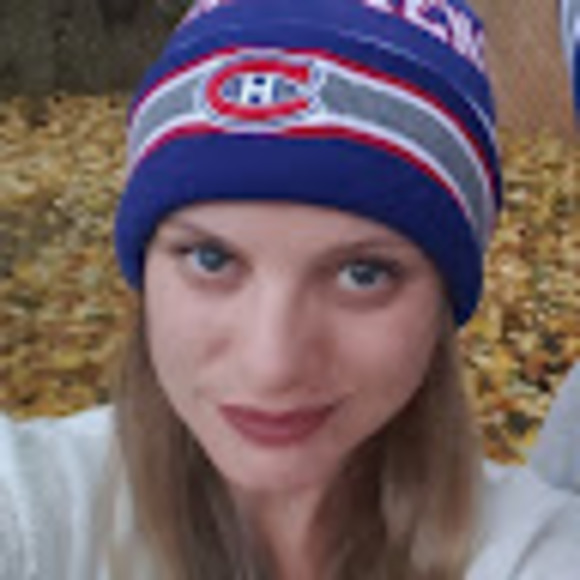 Meet your Posher, Heather - Picture 1 of 1